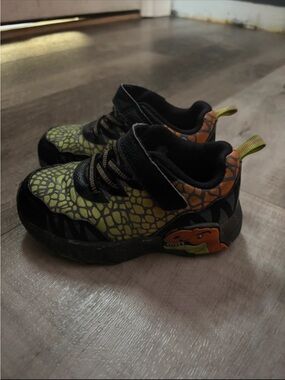 Dino toddler shoes